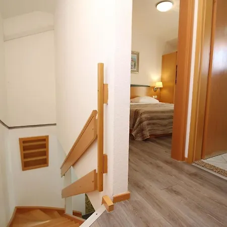 Ferienwohnung Fuer 4 Personen Ca 53 Qm In Baska, Kvarner Bucht Krk - B59540 Apartment *